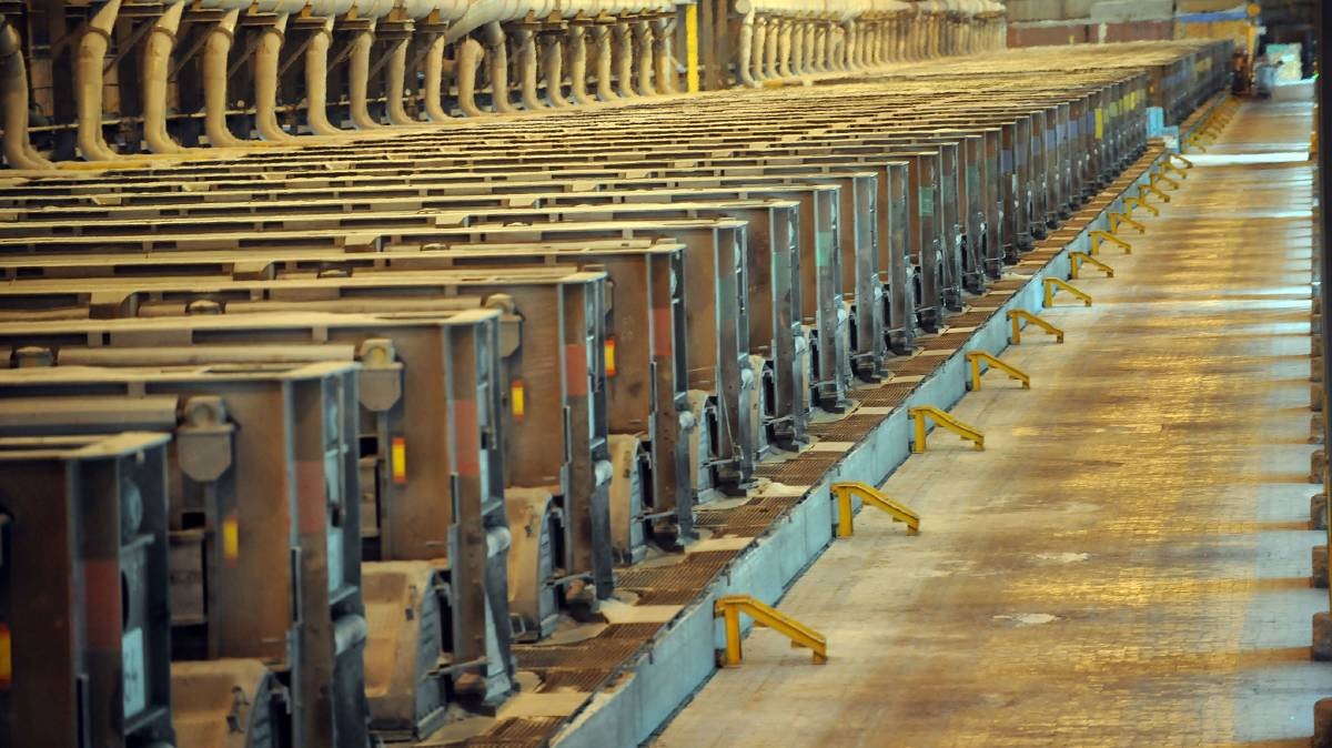 low-cost renewable energy could bail out the Australian Aluminium sector