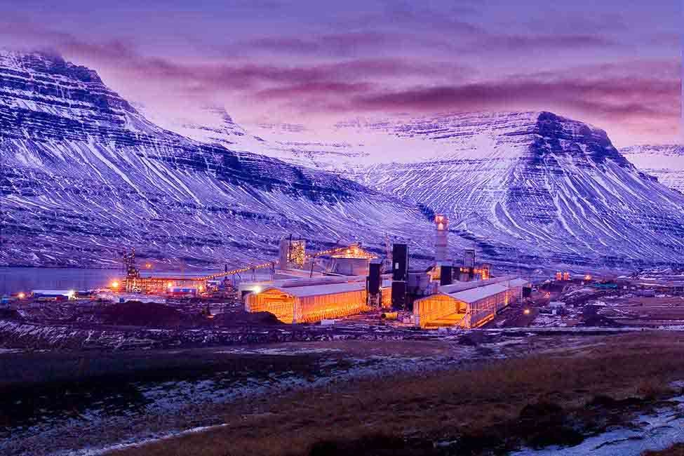 Despite power shortage, Iceland continued supplying electricity to three aluminium smelters , Alcircle News