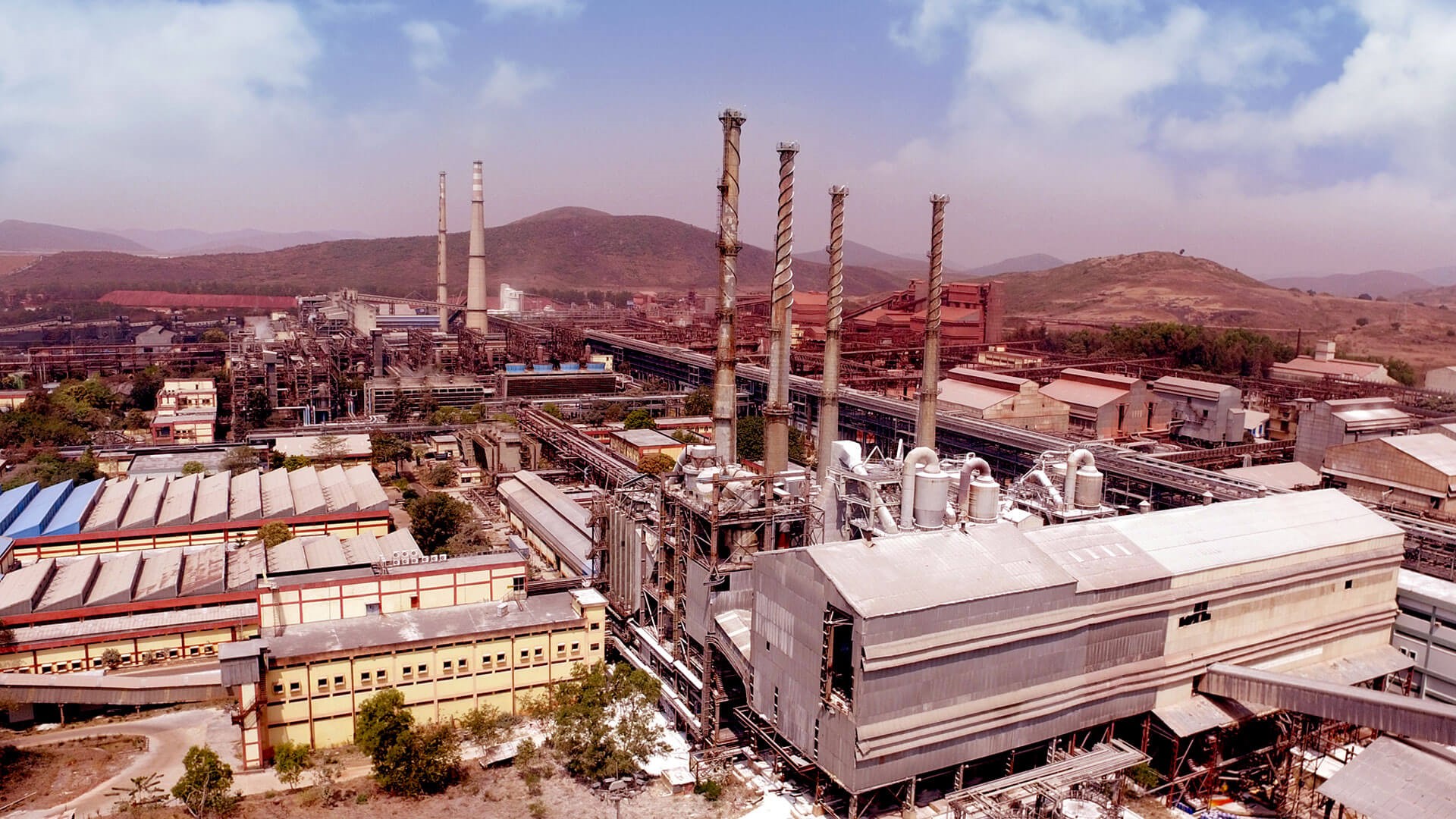 NALCO books highest ever profit of INR 2,952 crore for FY2022 on nameplate aluminium output and soaring prices