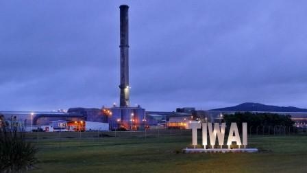Wind farms might keep the Tiwai Point aluminium smelter operational 
