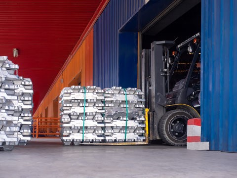 A00 aluminium ingot price in China slumps by RMB280/t; Low carbon aluminium price declines by RMB275/t