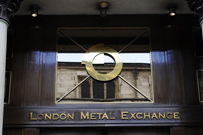 Alcoa supports Rusal's call for LME to disclose the source of all metal stocks