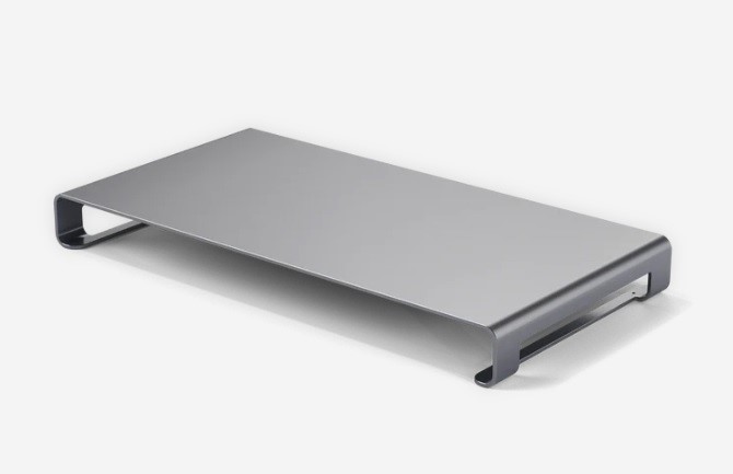 Satechi’s slim aluminium monitor stand ensures both comfort and flexibility