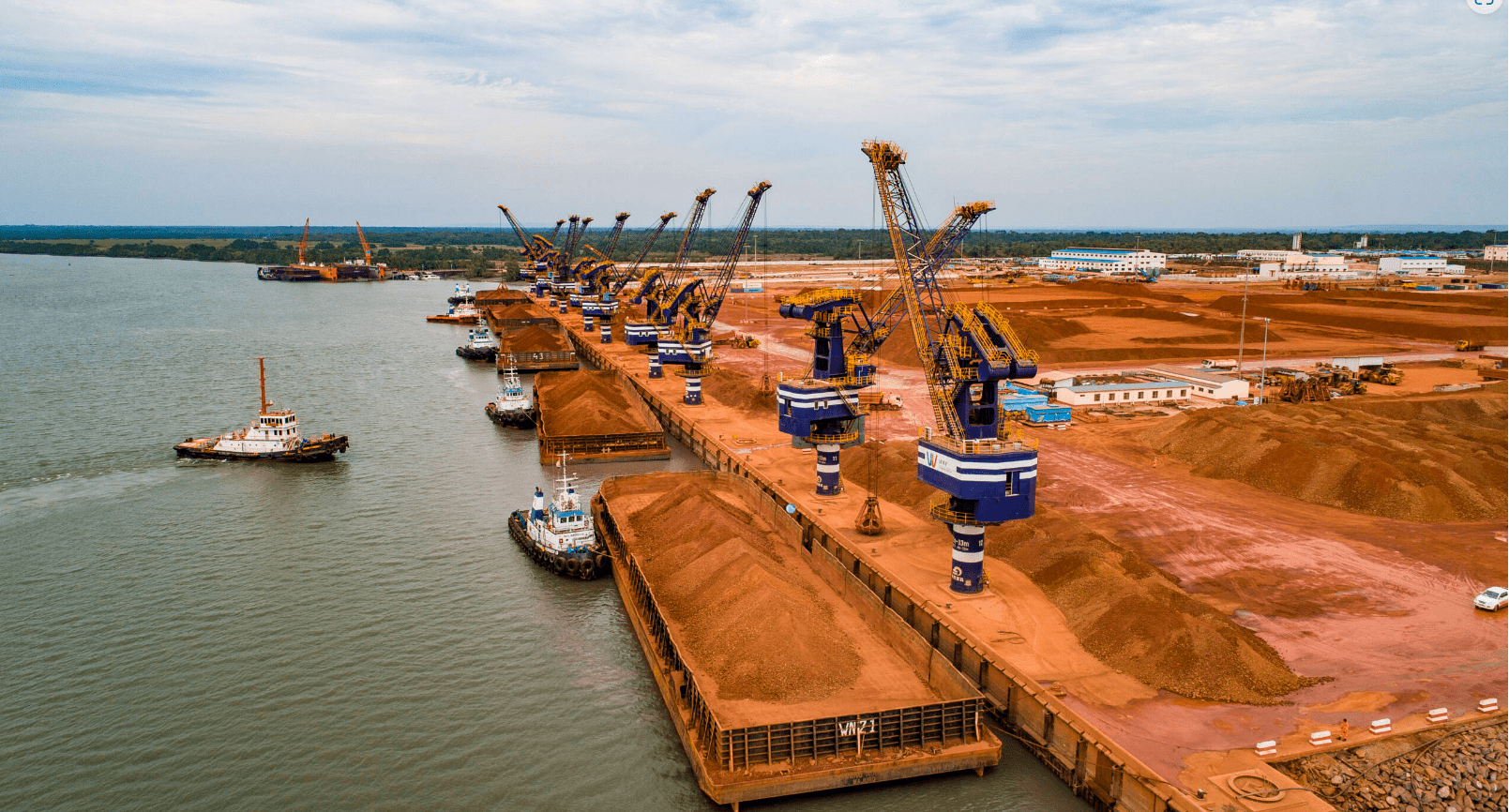 Guinea's top bauxite producer announces $1 billion investment for terminal upgrades and vessel acquisition