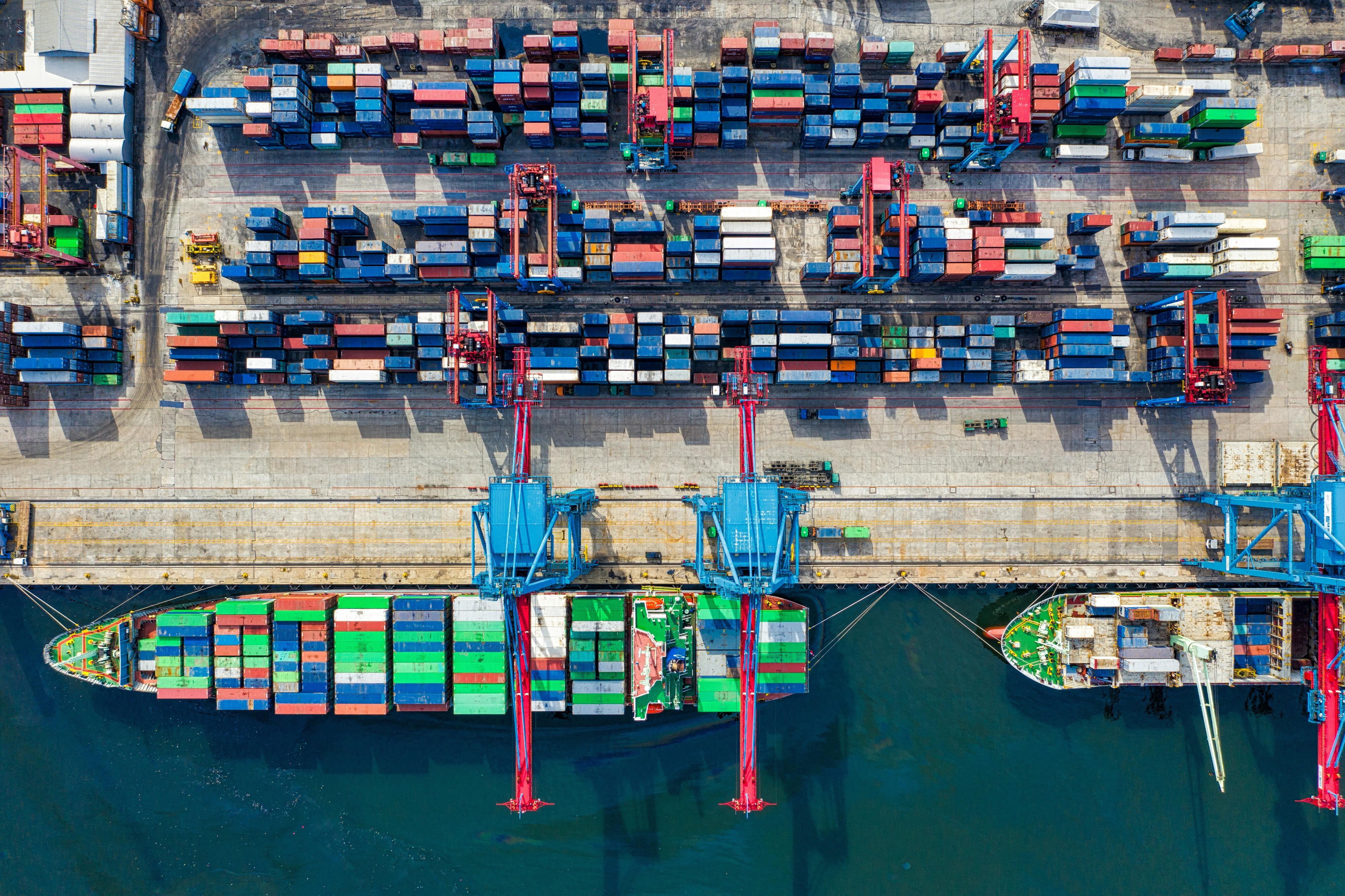 WEEKLY: China's spot alumina prices rise on tight supply, slower output growth