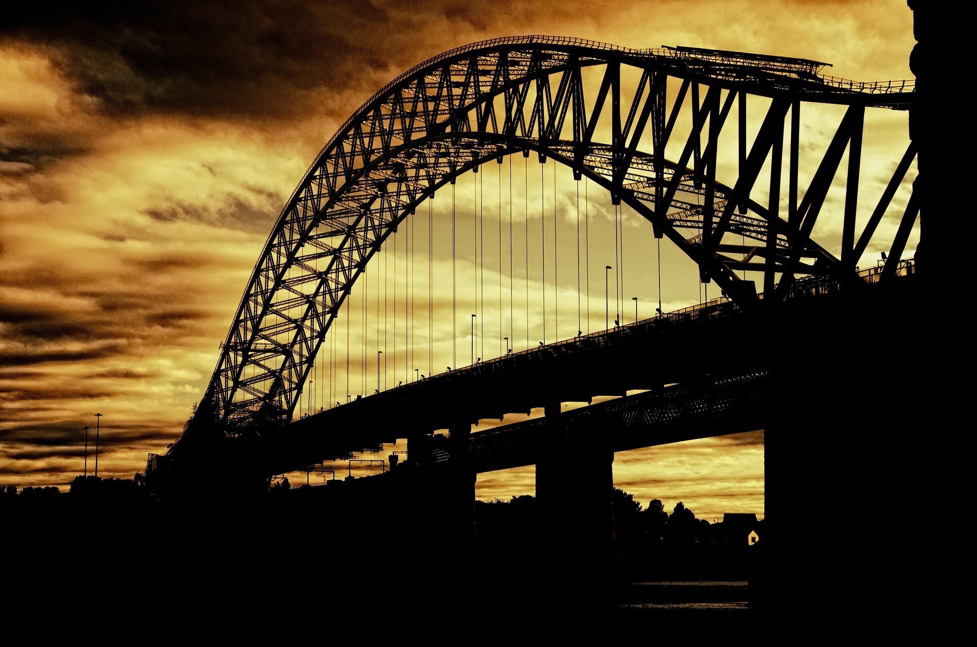 aluminum bridge