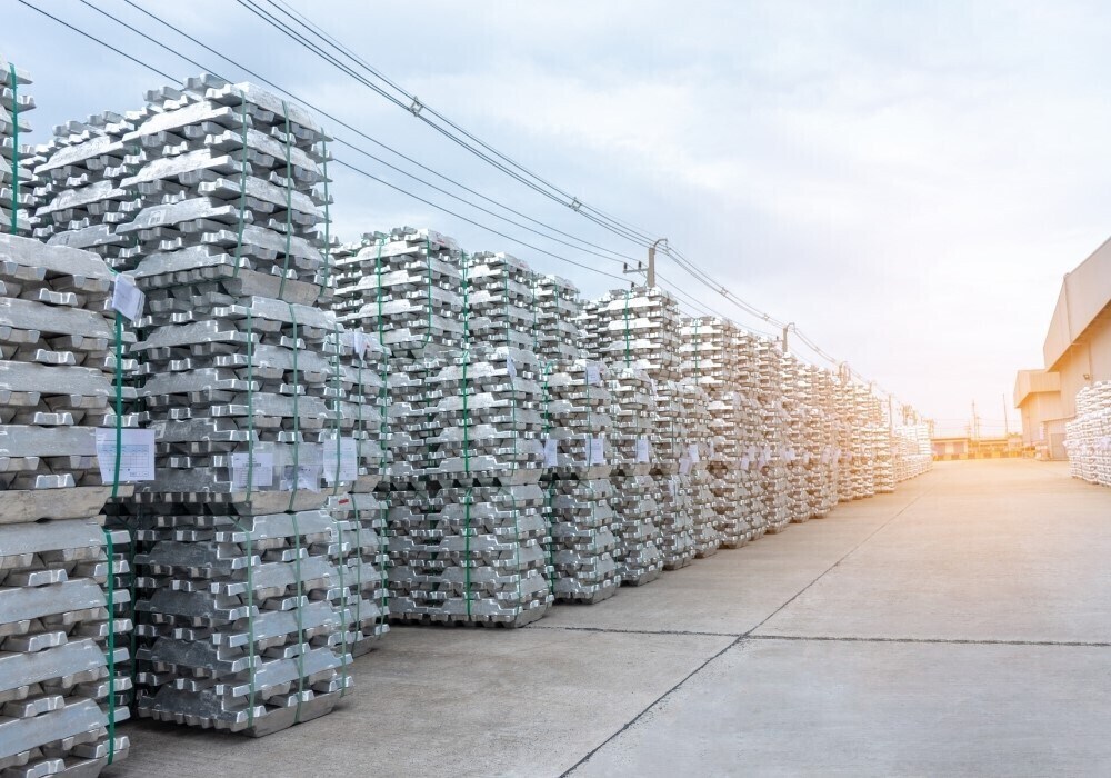 LME aluminium cash bid hits $2,789/t; stocks down to 491,225t