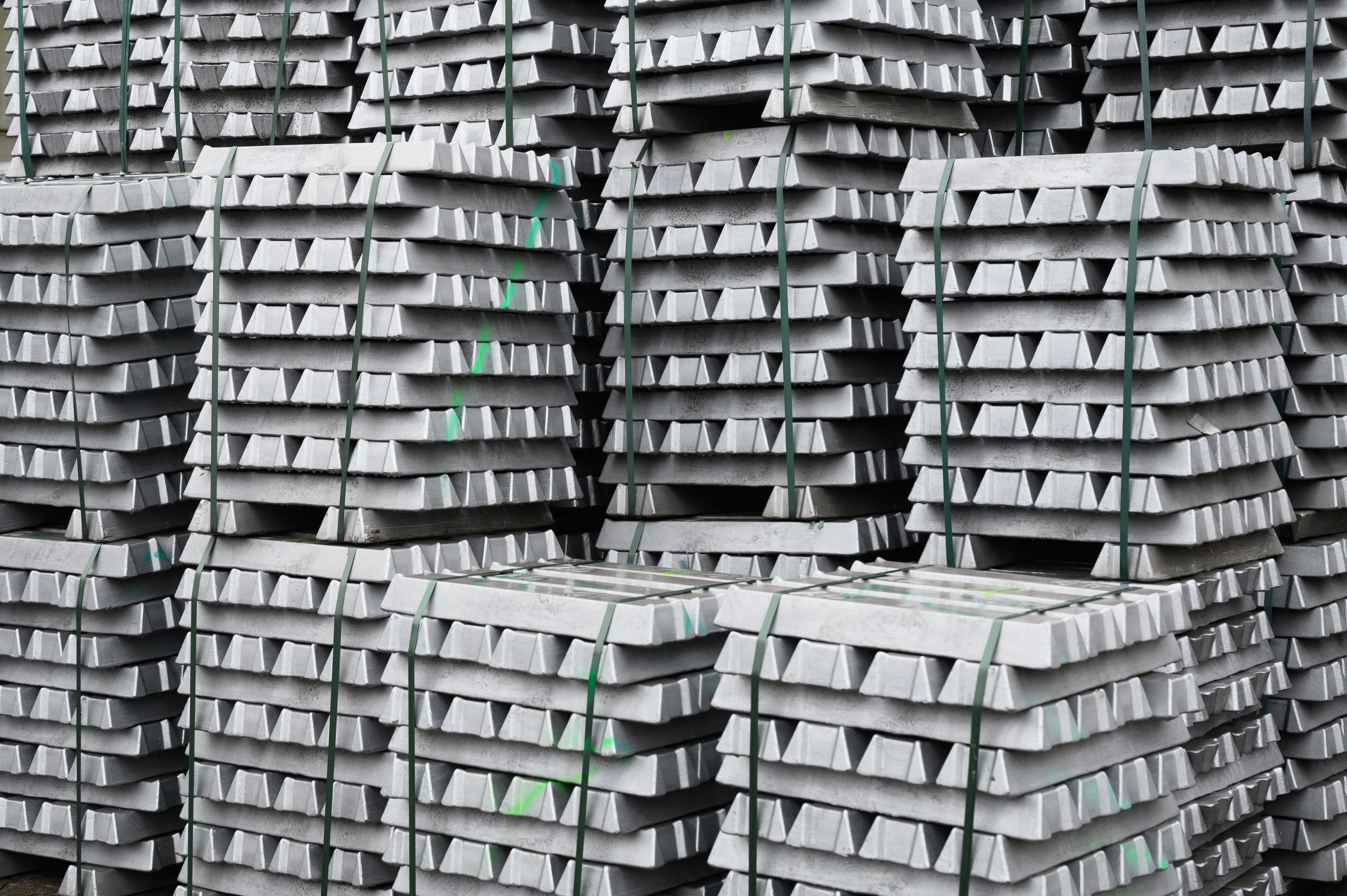 SHFE non-ferrous metal futures rise on week