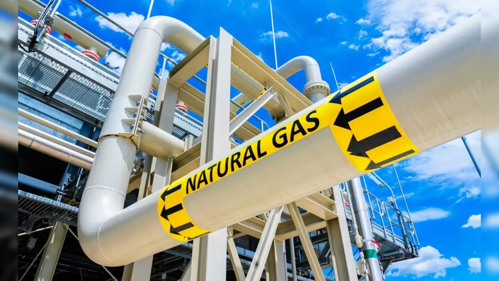 China's natural gas demand gains seasonal momentum as imports rebalance and domestic supply expands