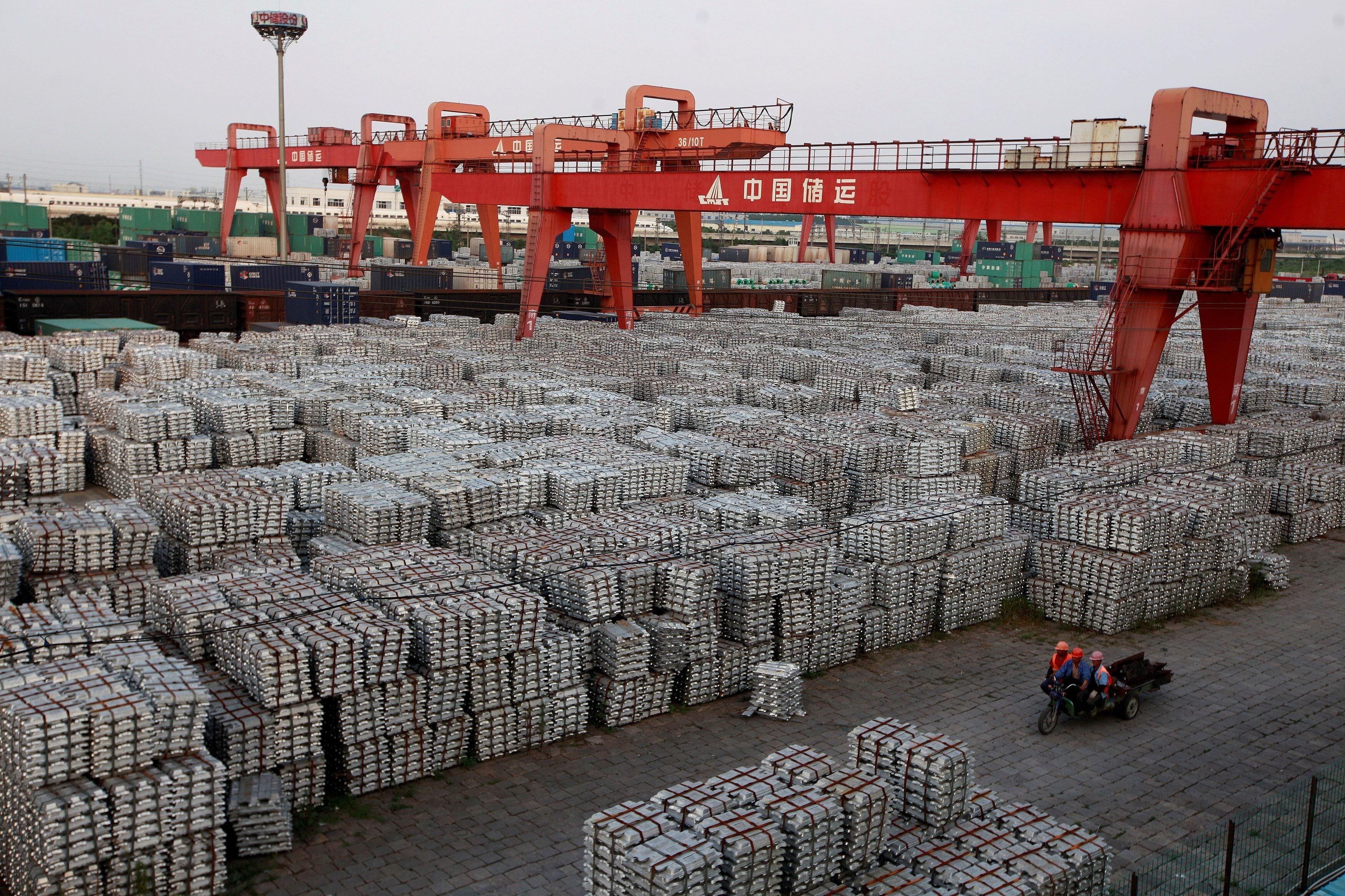 Aluminium market in China heats up with a simultaneous export slump and price jump