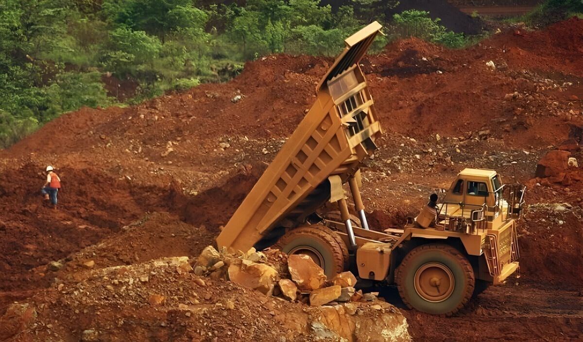 Another year of record bauxite shipments from Guinea to China