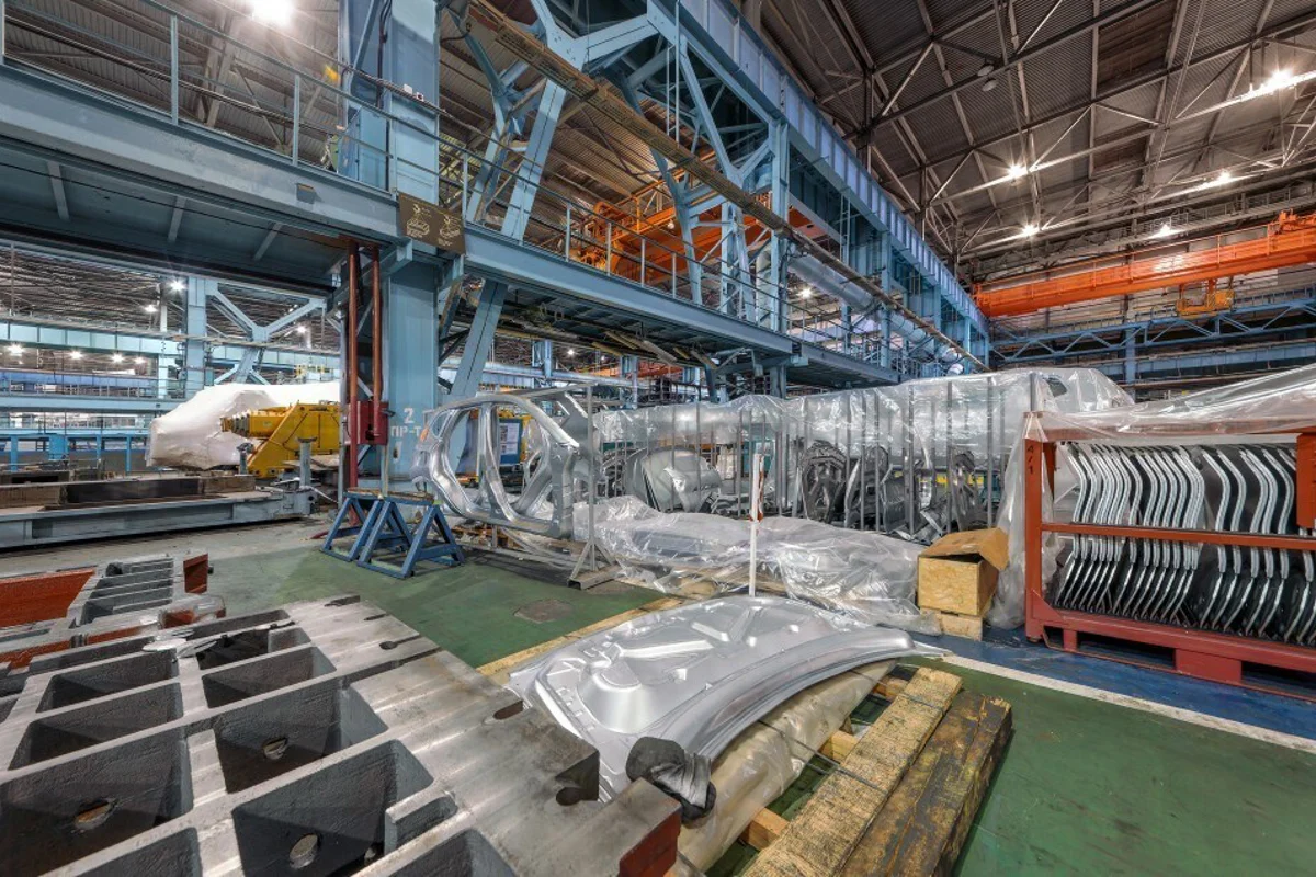 Vedanta Aluminium shares rise as the group denies stake-sale speculation