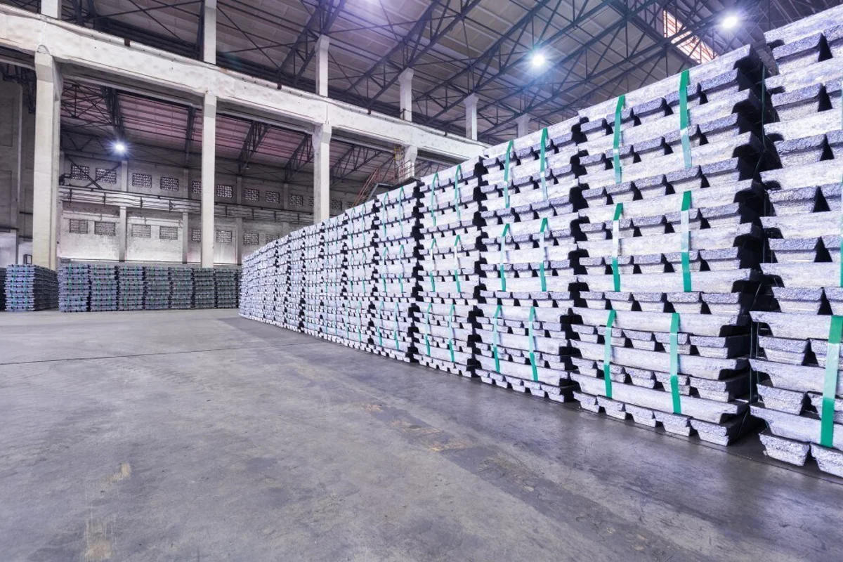 STG buys large aluminium stockpile from Radiant World as trader seeks cash