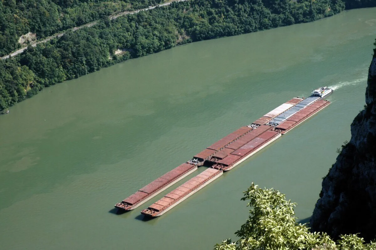 Fraunhofer IWU develops aluminium foam panels to keep cargo ships moving in low water