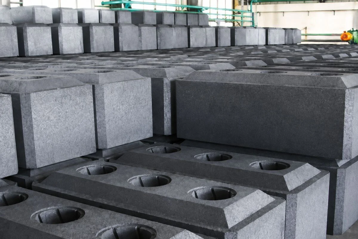 China Jul prebaked anode market sees firm cost as supply holds steady; Shandong price benchmark edges up 30/t