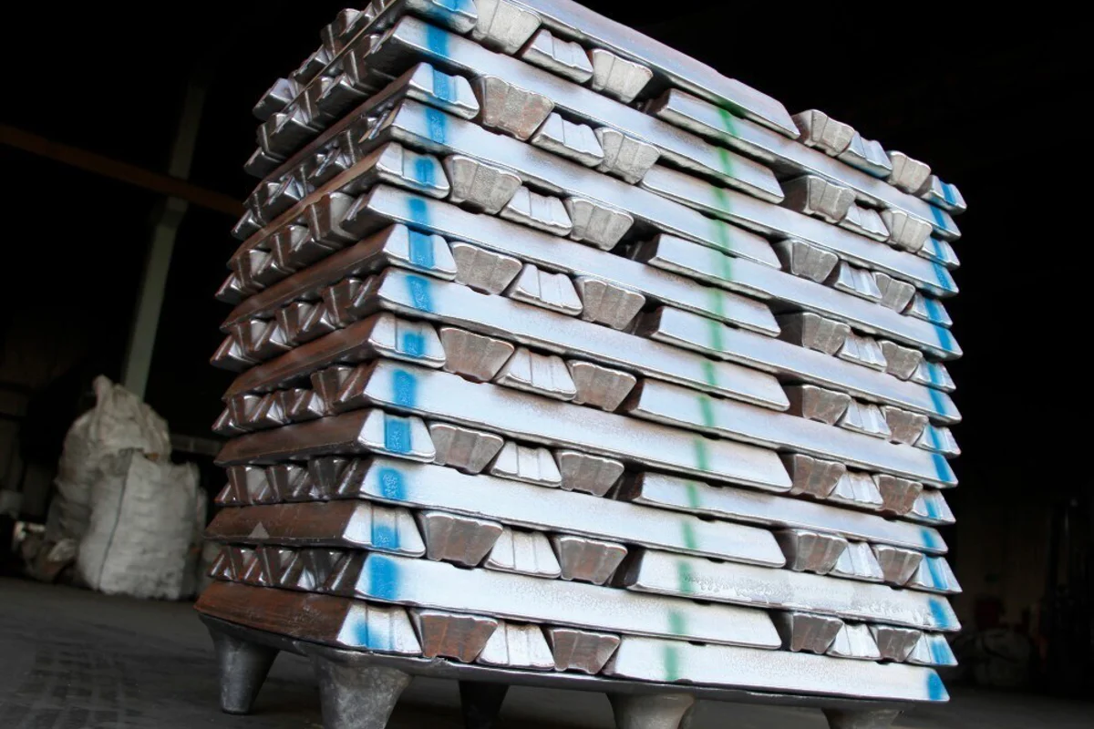 LME aluminium cash bid price falls 1.77% on June 8 as stocks continue to decline