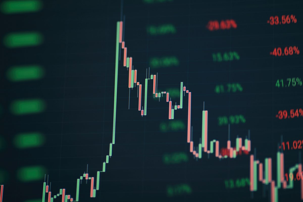 SHFE nickel, aluminium futures drop, copper edges up on week
