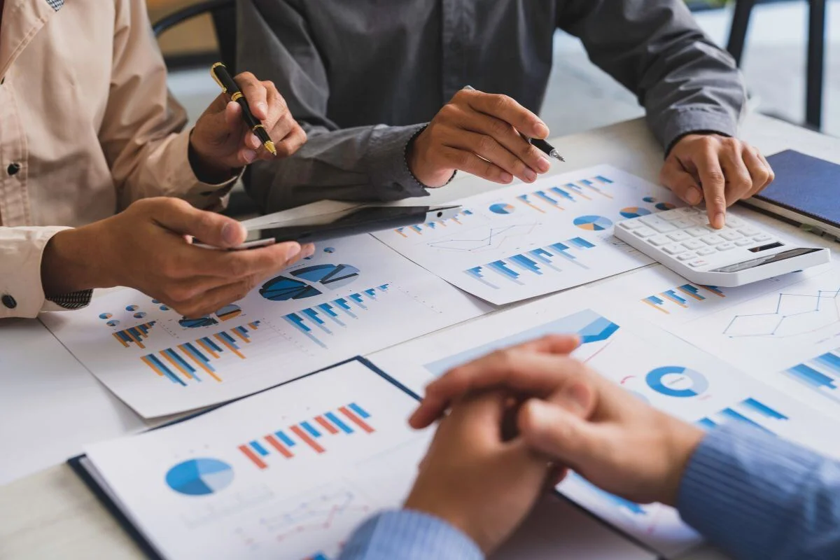 South32 valuation under the lens after Q3 update, Australia manganese guidance cut