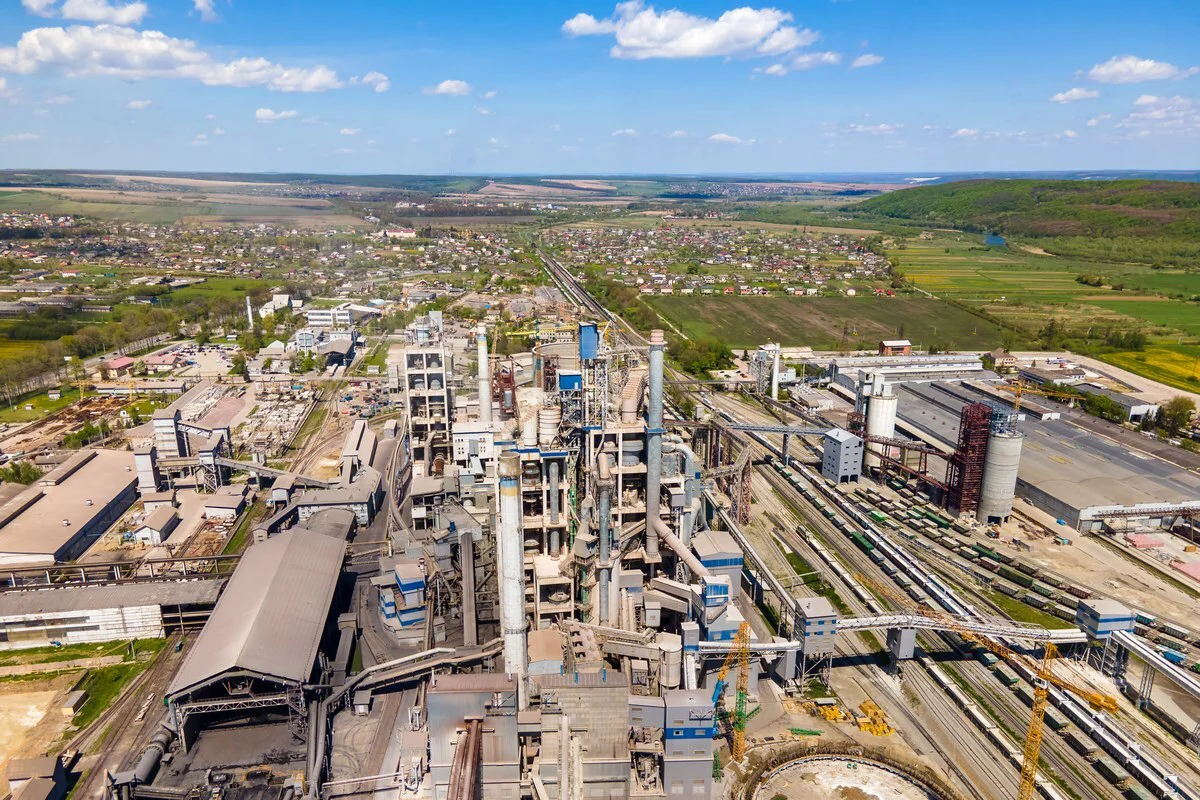 Ukraine to privatise Mykolaiv Alumina Refinery in Q4 2026 at $86M starting price