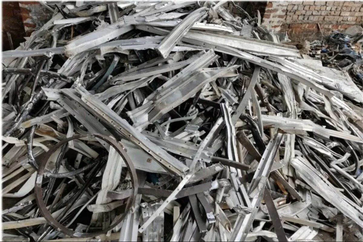 Aluminium alloy futures closed up 1.64% overnight as bullish sentiment heats up