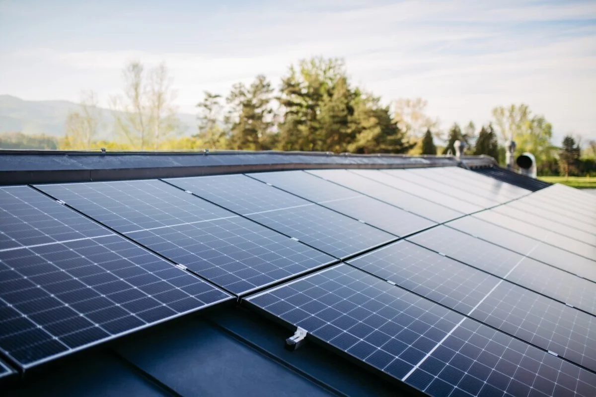 Korea plans rooftop solar mandate for factories, aluminium demand seen rising with expansion push