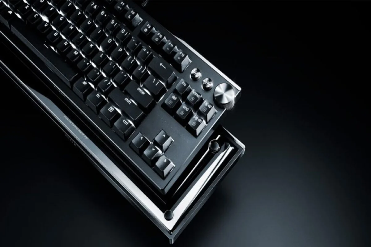 Razer launches limited Huntsman Signature Edition with CNC aluminium build