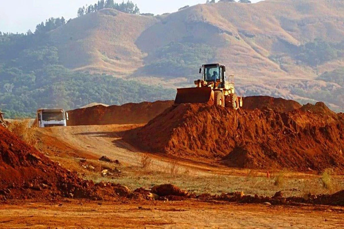 Guinea faces a paradox with rising bauxite production not helping with the falling prices