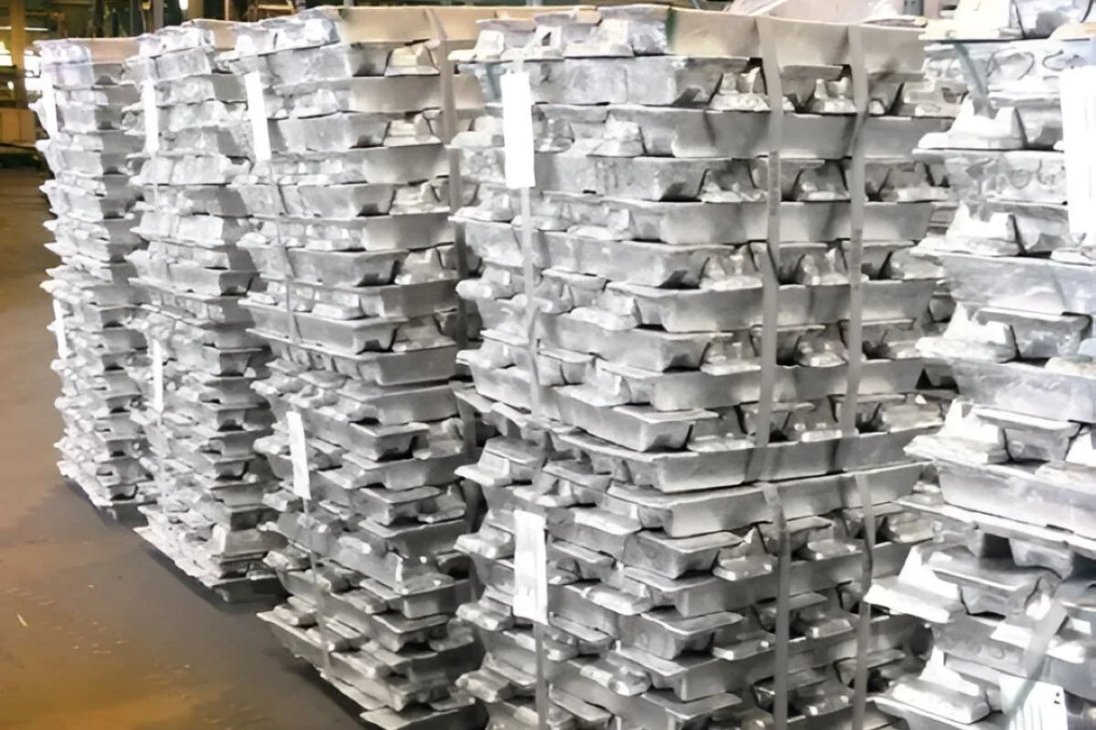 Operating rate of aluminium downstream sectors declined sharply by 1.5 percentage points, operations under pressure amid combined effects of Chinese New Year and high aluminium prices