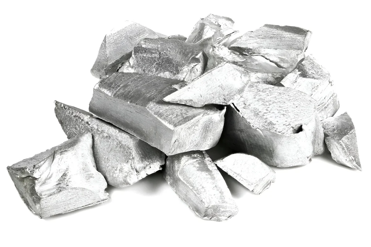 As aluminium prices experienced a correction, spot discounts remained under pressure