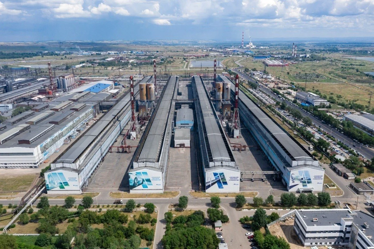 RUSAL deploys efficient eco-friendly solution for electrolyser installation