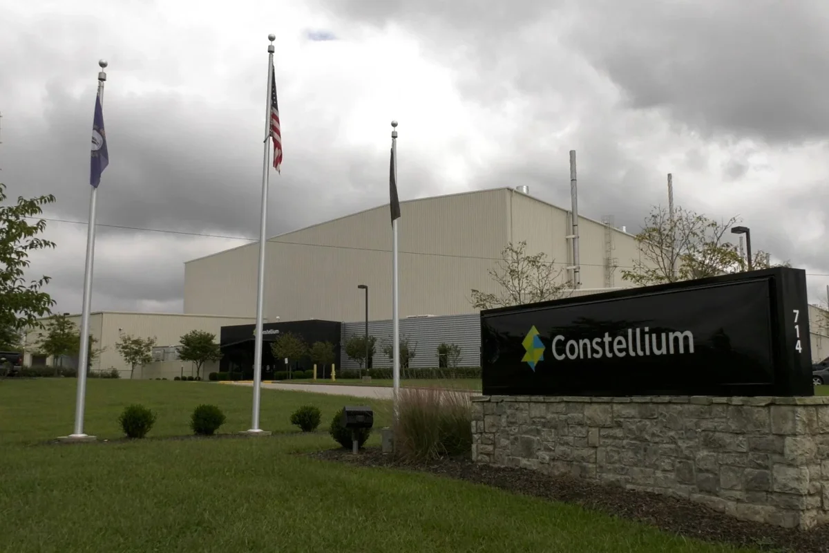 Constellium moves 52-week high after HARBOR Capital reduces its holding