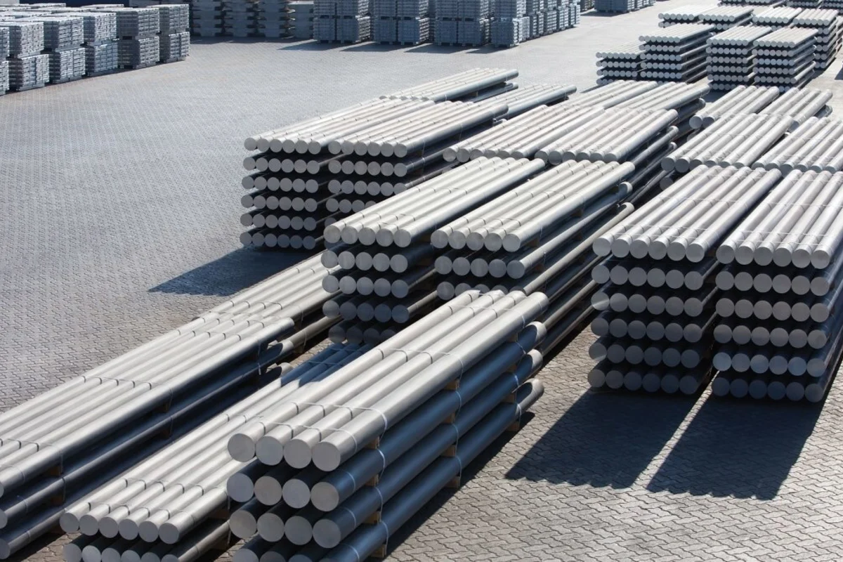 LME aluminium cash offer slips to USD 3,147/t as the market turns sharply lower