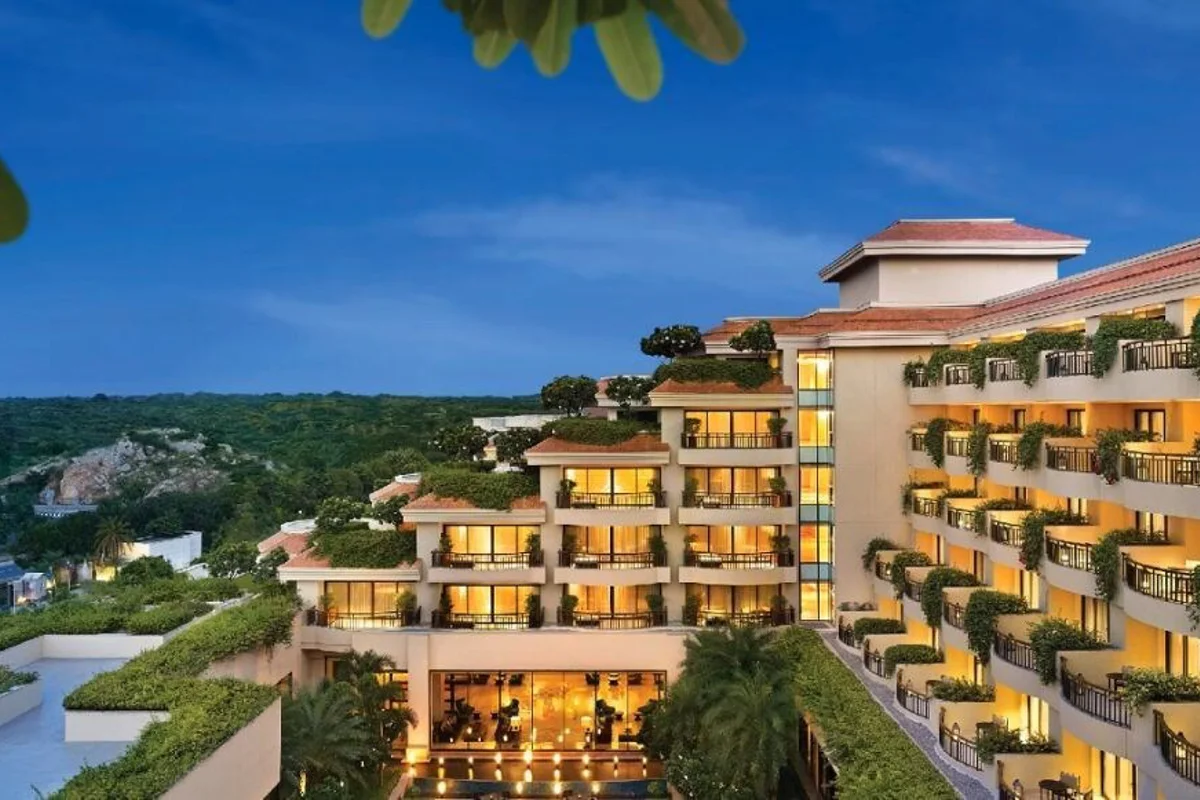 When staycation meets sustainability: How? Taj Hotel installs a mighty 50kWp solar power plant