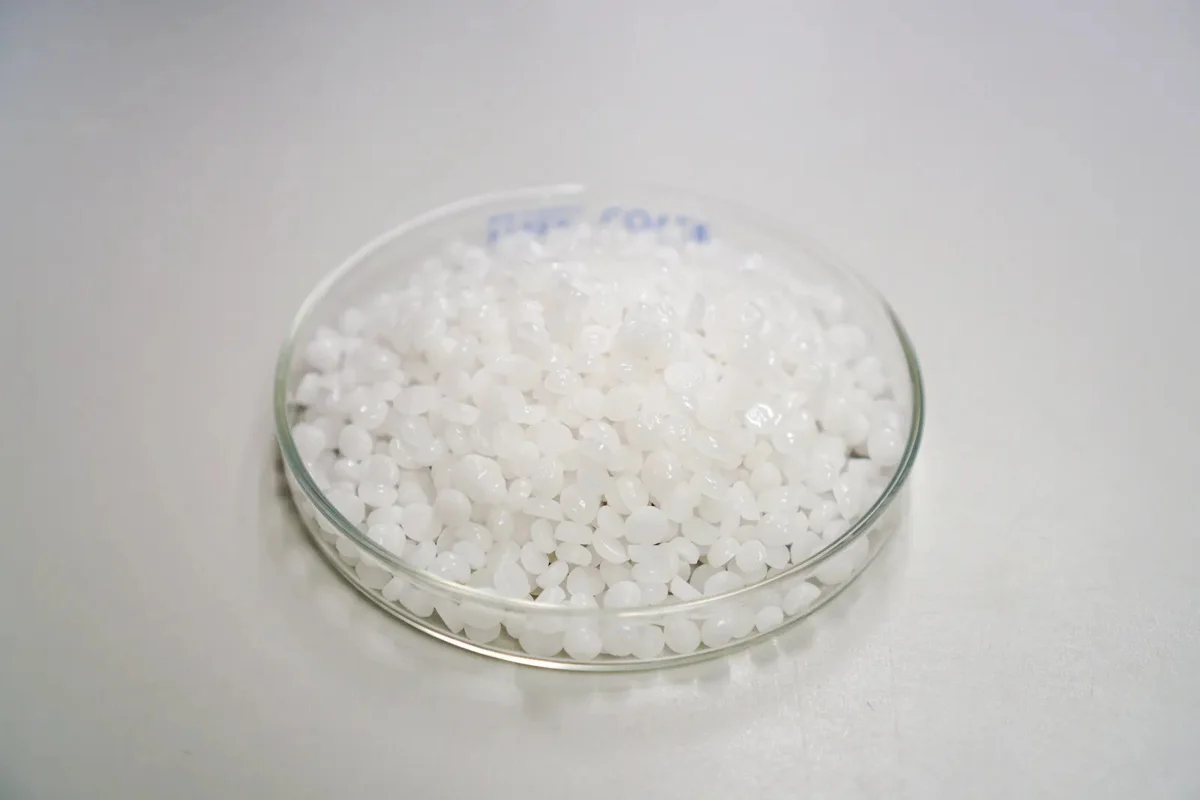 China's Nov alumina output falls 4.44% M-o-M as environmental curbs cut Northern operations