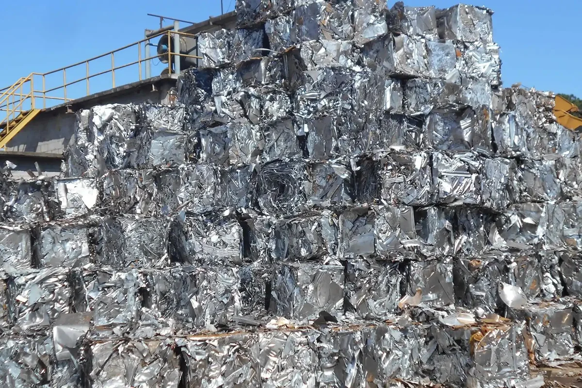 Cast aluminium alloy most-traded contract retreats after rapid rise, edges down 0.05 per cent ADC12 cost support holds up well