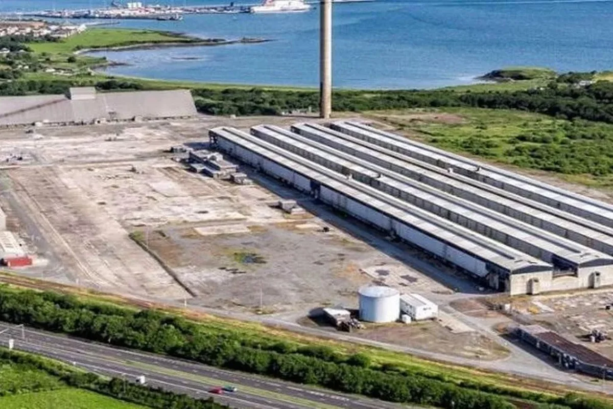 The administrator earned £ 2.8M from the sale of this Anglesey Aluminium site