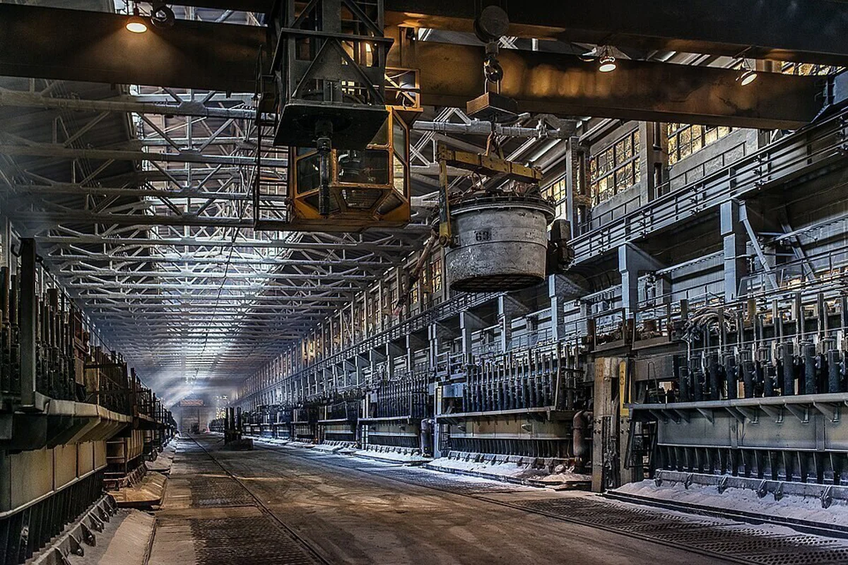 Adaro Minerals subsidiary aims to launch aluminium smelter operations by December 2025