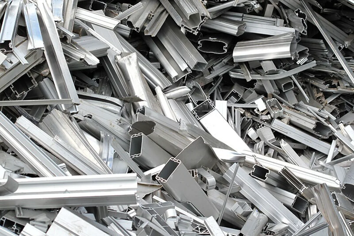 Overnight, the most-traded cast aluminium alloy contract rose slightly by 0.20 per cent, with bulls increasing positions dominating the futures