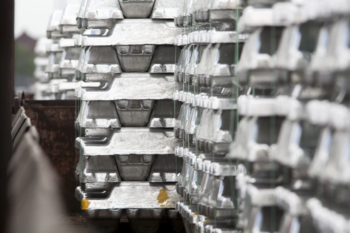 DAILY: China's alumina prices move lower in both spot, futures markets