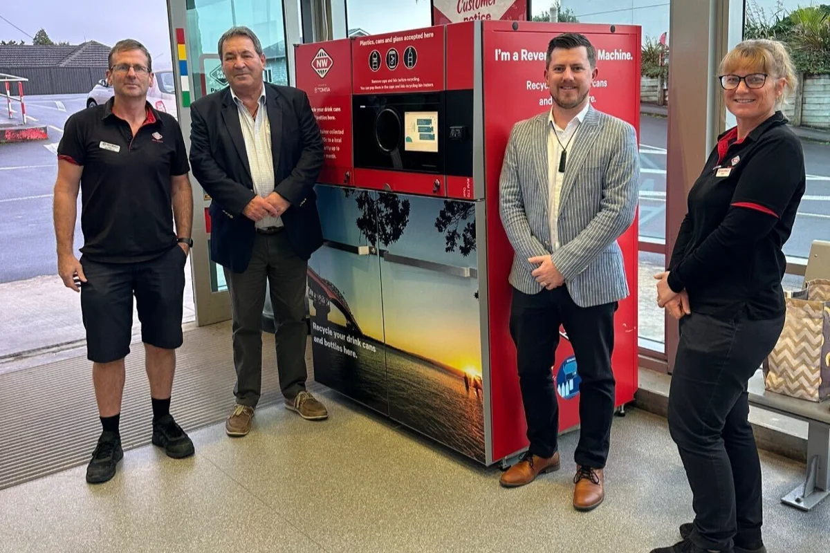 New Zealand’s first supermarket-based RVM turns aluminium cans into treasure for local schools