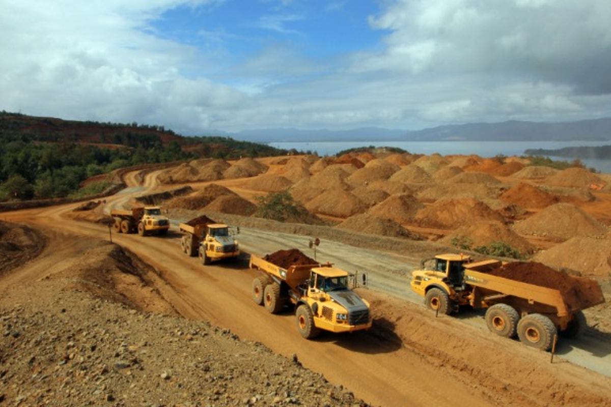Indonesian mining company Antam halts bauxite sales as HPM policy stalls market