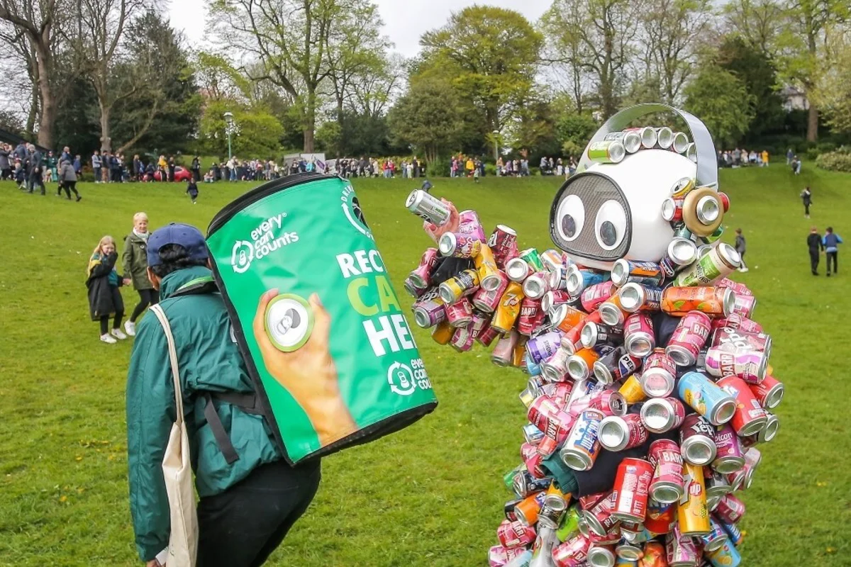Avenham Park shines bright with 700 recycled aluminium cans on Earth Day