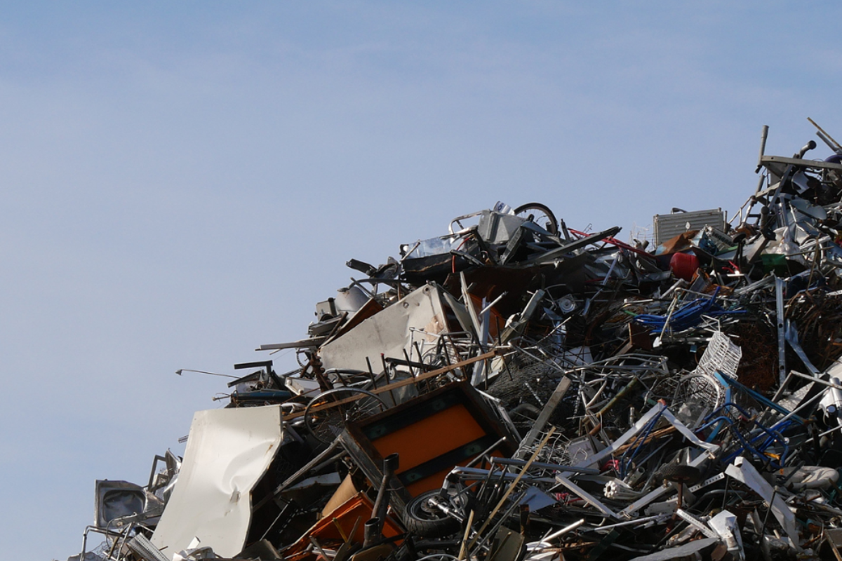 Ghana’s scrap metal dealers urge the government to implement regulations to eliminate criminal activities