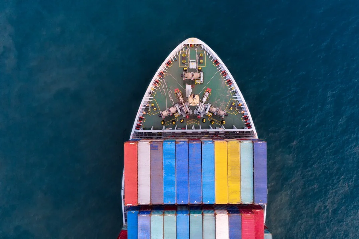 Supply and demand fundamentals turn looser, leading to inventory buildup of bauxite at ports