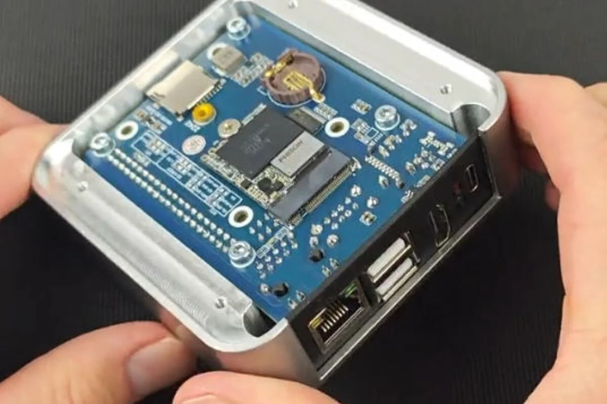 CNC machined aluminium case for ultimate cooling and performance boost: Raspberry Pi