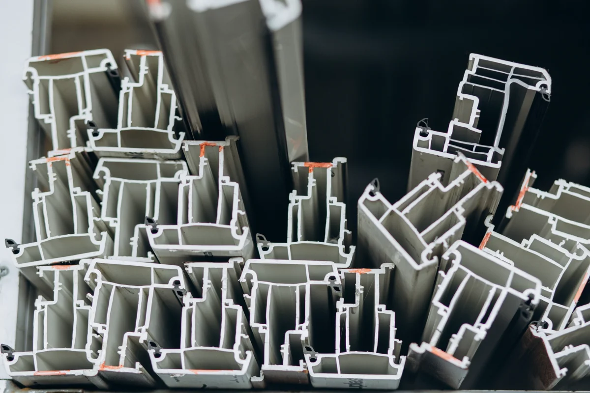 Aluminium processing industry halts and cuts production during Chinese New Year holiday, composite PMI falls below the 50 mark