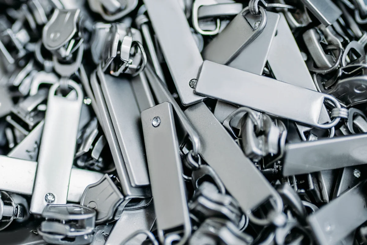 Leading companies' purchases; Aluminium scrap industry enters holiday