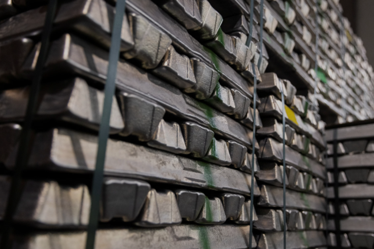 Base metals prices on LME show positive trends, stocks witness mixed movements