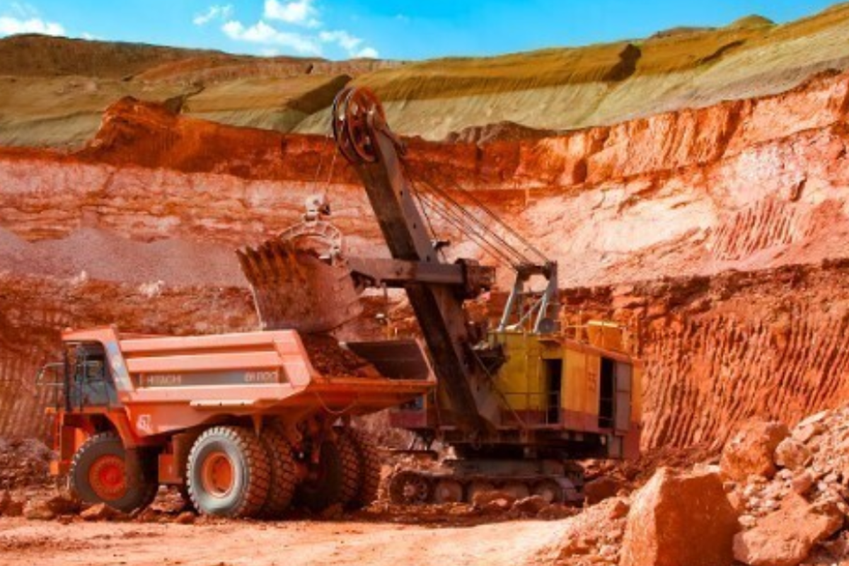 US crude and dried bauxite imports uptick in Q3 but remain insufficient to offset Y-T-D decline