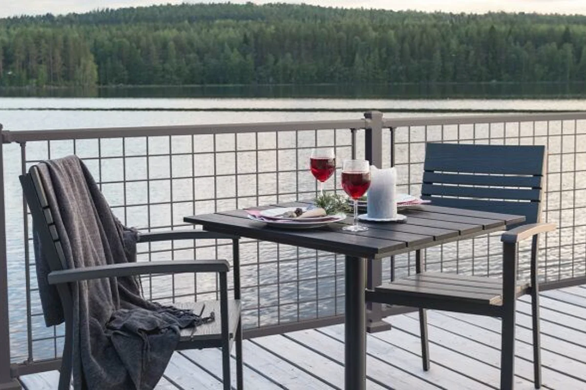DSI Debuts Westbury Sorrento Aluminum Railing: A perfect blend of style & functionality with mesh stainless steel infills